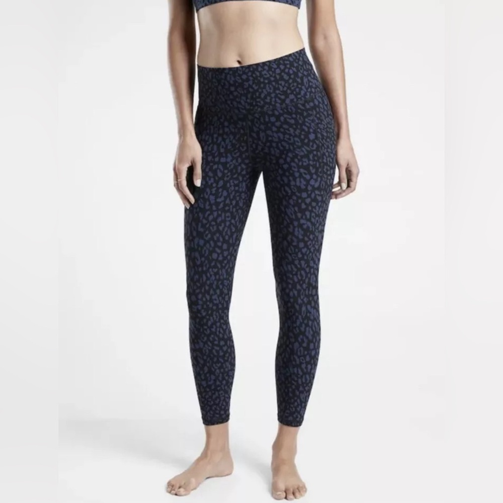 ATHLETA Salutation Print 7/8 Tight Dot Leopard Enchanted
Blue